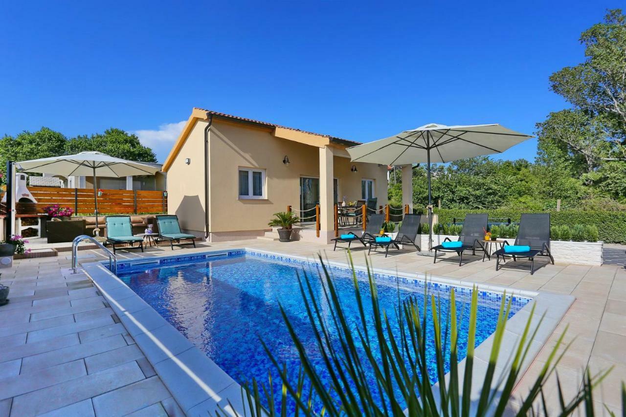 Punta Garden Pool House Villa Posedarje Exteriör bild