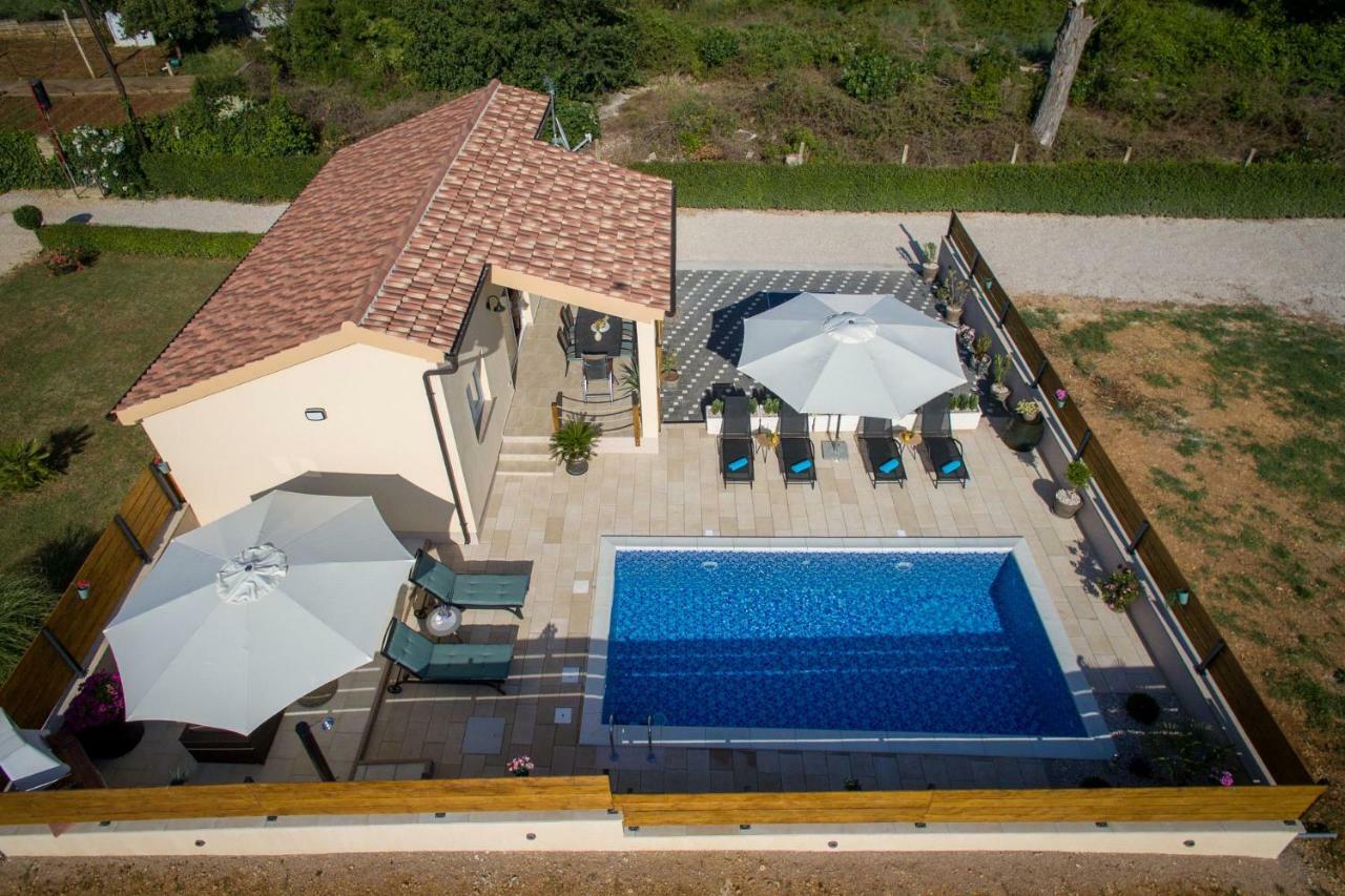 Punta Garden Pool House Villa Posedarje Exteriör bild